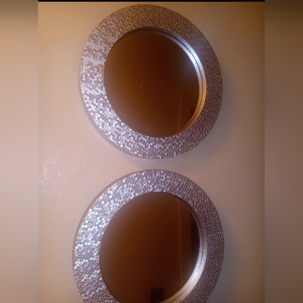 2- Sparkle circle hanging mirrors